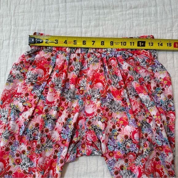 Lululemon Rollin with my Omies Jogger Floral Pants 6 Athleisure Lightweight - Picture 6 of 9